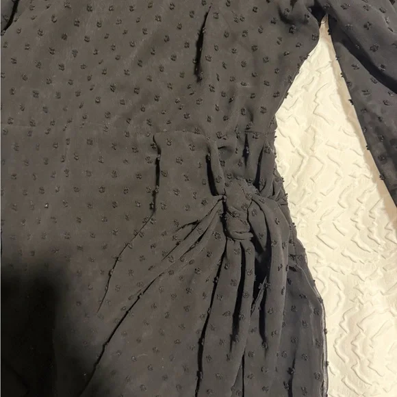 Black lulus dress - Picture 2 of 3